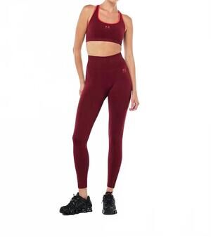 NEW P.E. NATION restore seamless legging in cabernet strawberry